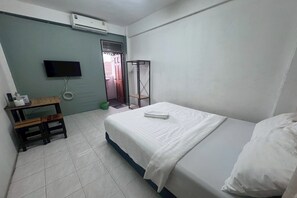 Room - Sukhum Mega Bangna Guest House By Zuzu (Bangkok)