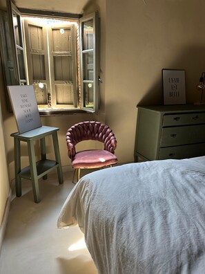 1 Schlafzimmer, Reisekinderbett, kostenloses WLAN, Bettwäsche