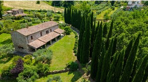 Exterior - Vacation home with pool in Tuscany - enjoy relaxation, style and nature! (Toscana)