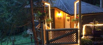 Welcome to Willowbend a peaceful forest country retreat. Unique Yurt style cabin