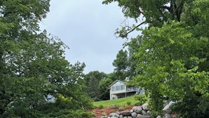Unclassified image, 5 of 18, button - Cozy, beautiful, family friendly, 3-bedroom, newly built cabin on Lake Latoka (Alexandria)