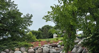 Cozy, beautiful, family friendly, 3-bedroom, newly built cabin on Lake Latoka