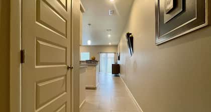 Portside Retreat - Modern & Cozy 1BD/1BA