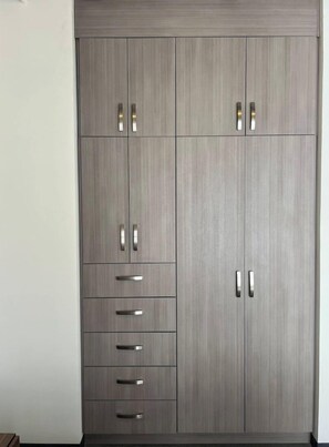 Classic Apartment, Balcony, Mountain View | Desk, laptop workspace, free WiFi, bed sheets