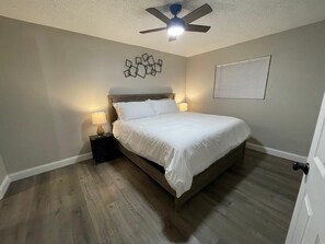 2 bedrooms, internet, bed sheets