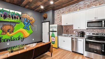 Microwave, oven, stovetop, dishwasher