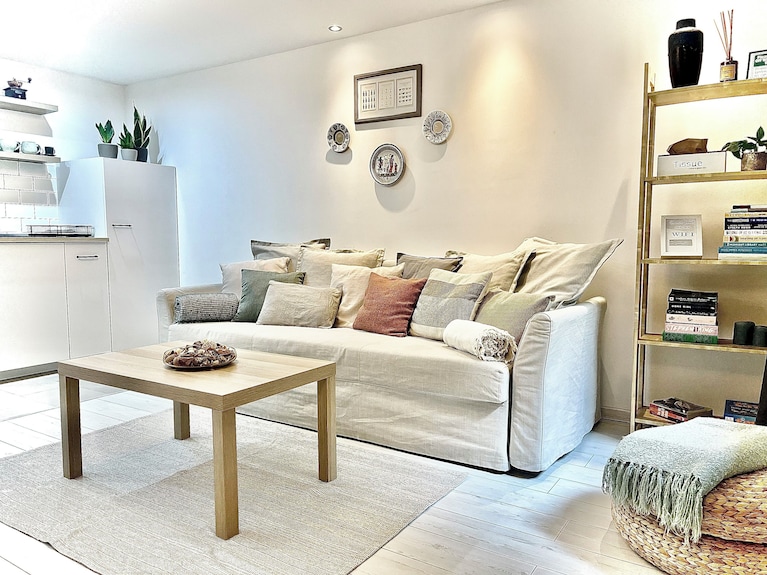 Spacious, 2-bedroom Apartment In Budapest With Ac & Netflix - Budapest