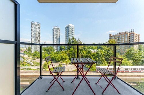 Surrey Central - 1 Bed