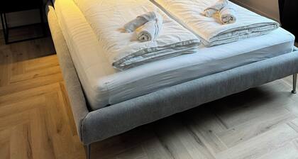 Apartment "Pure & Stylish: Black"