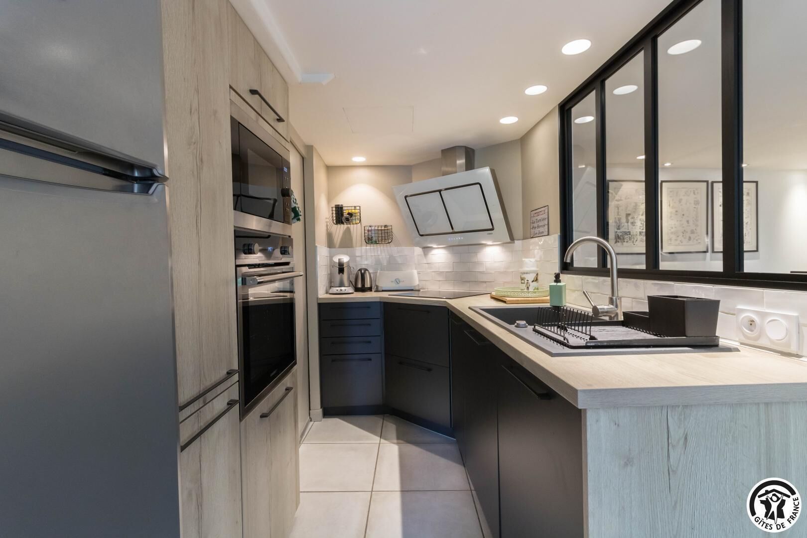 Fridge, microwave, dishwasher, highchair