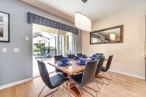 House | In-room dining