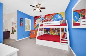 House | Children’s theme room - Stunner 6Br W/ South Pool, Lake View & Near Golf (Davenport)