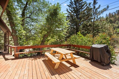 Marvelous Quiet 2BR Cabin in Wrightwood Mountain