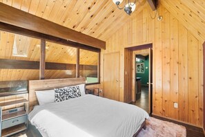 2 bedrooms, bed sheets