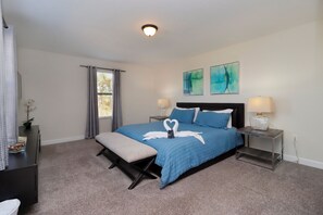 Maison | Fer et planche à repasser, lits bébé (gratuits), lit parapluie