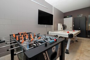 Spielezimmer