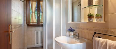 Villa, 2 Schlafzimmer, Raucher, eigener Pool | Badezimmer
