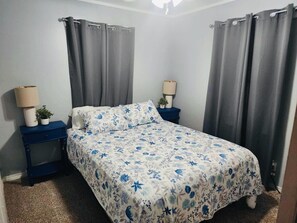 2 bedrooms, desk, free WiFi, bed sheets