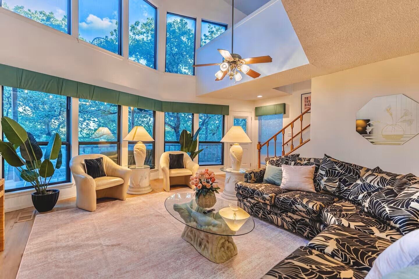 TV connectée, jeux vidéo, lecteur de DVD, médiathèque