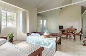 2 bedrooms, desk, iron/ironing board, free WiFi