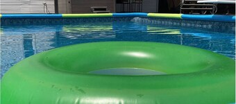 Pool & Jacuzzi Escape near Boston, Salem & Marketstreet Lynnfield