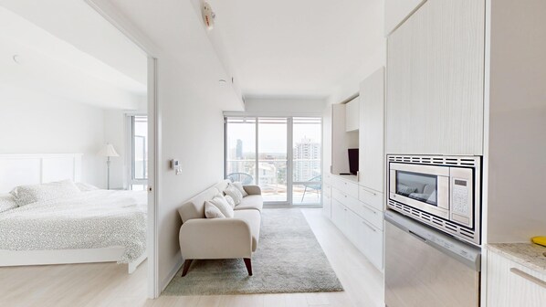 1 bedroom, iron/ironing board, Internet, bed sheets