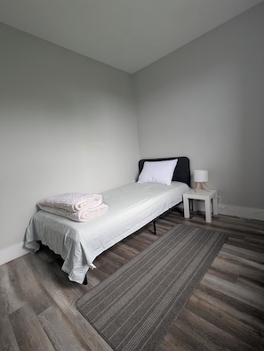 1 bedroom, internet - Cozy Room in Halifax (Halifax)