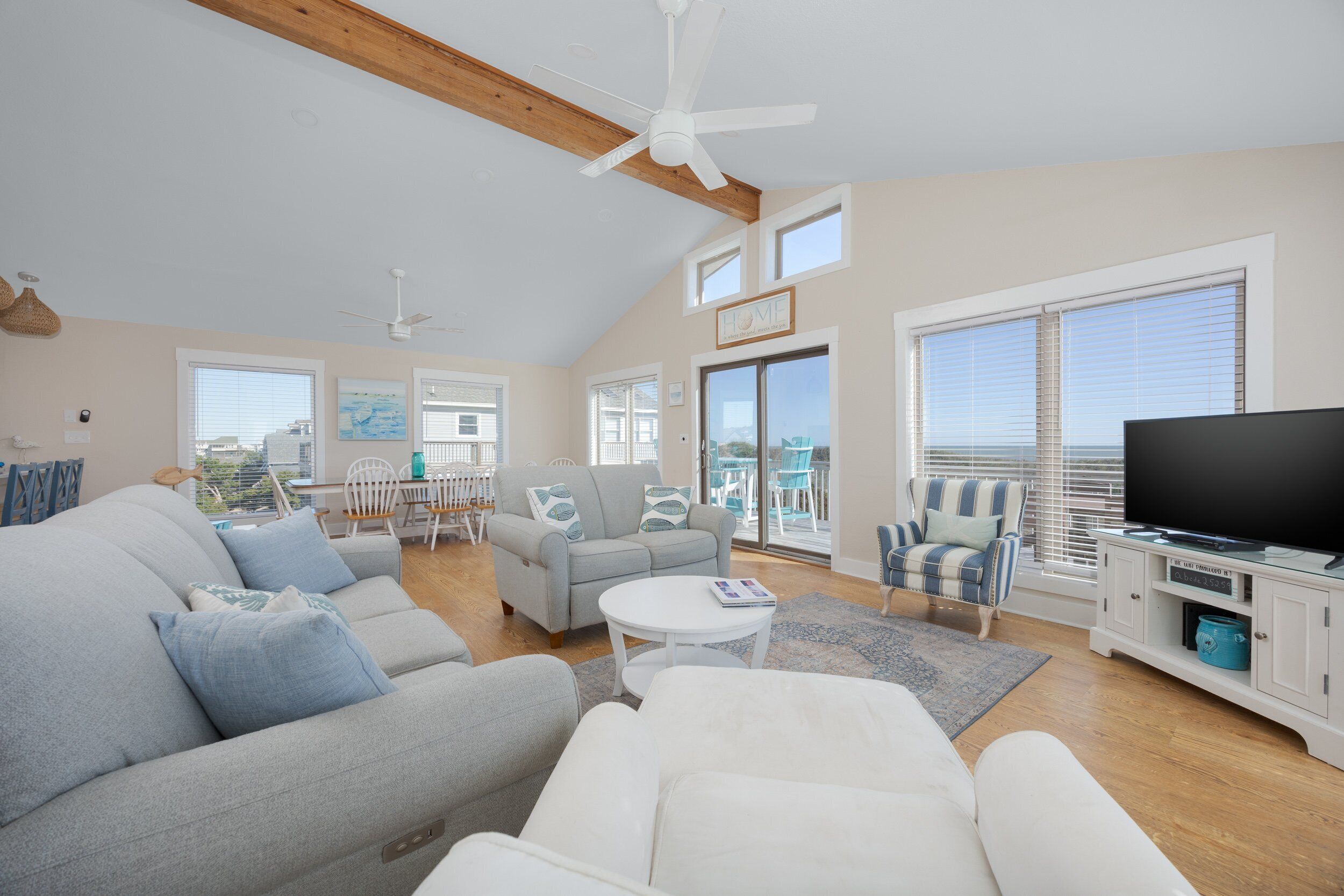 TV, fireplace, DVD player, books