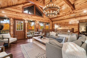 テレビ、暖炉、テレビゲーム、書斎 / ワークスペース