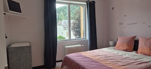 4 chambres, fer et planche Ă repasser, Wi-Fi