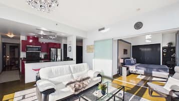 2 bedrooms, desk, iron/ironing board, travel crib