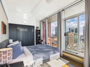 2 bedrooms, desk, iron/ironing board, travel cot