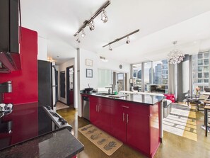 Fridge, microwave, oven, stovetop