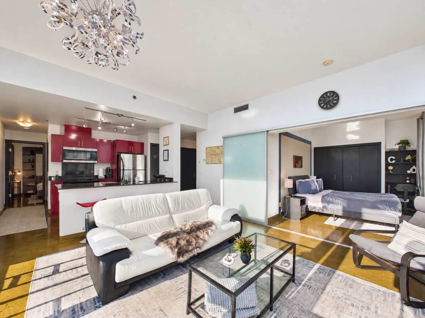 From coffee in the kitchen to a catch-up on the sofa, the open living area keeps everyone together.