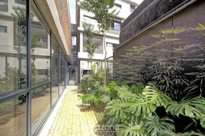 Basic Apartment | Exterior detail