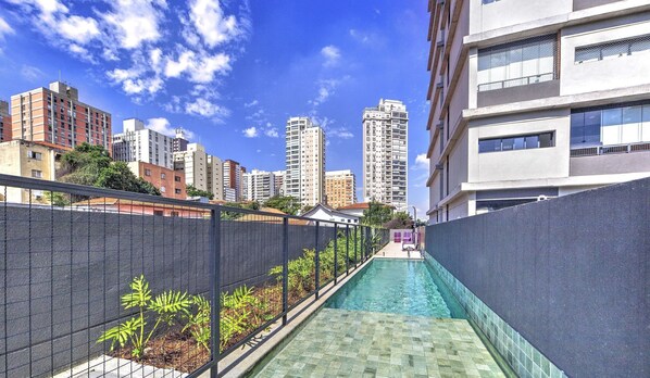 Basic Apartment | Pool