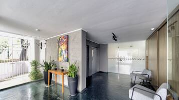 Basic Apartment | Interior