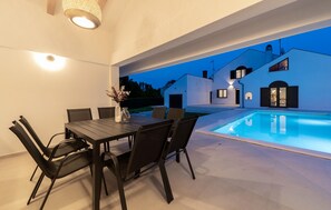 Outdoor dining - Gorgeous home in Porec (Porec)