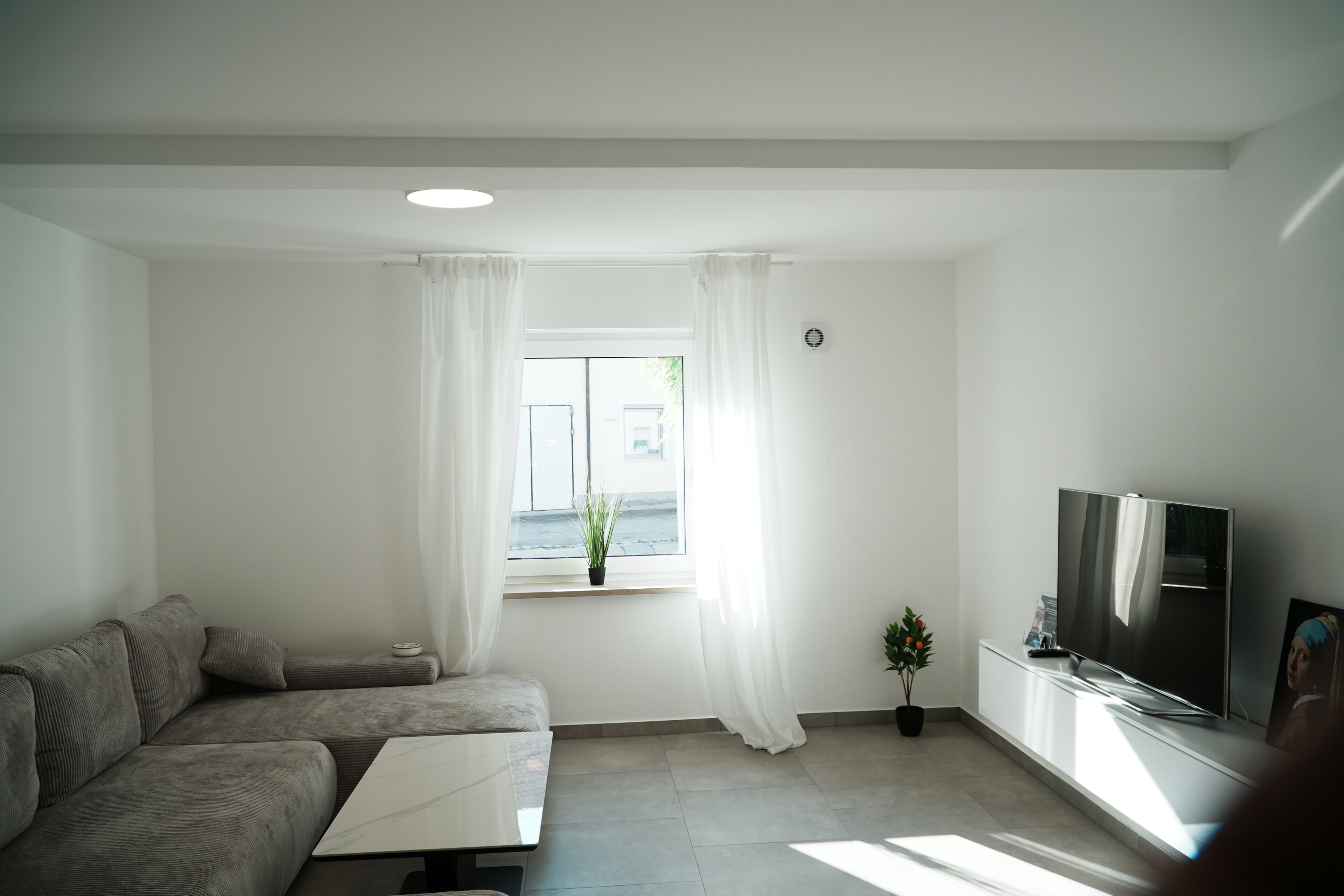 Smart TV, video games