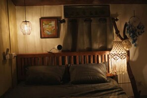 2 bedrooms, iron/ironing board, WiFi