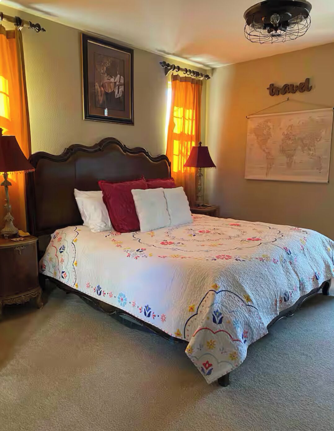 2 habitaciones, tabla de planchar con plancha, internet y ropa de cama 