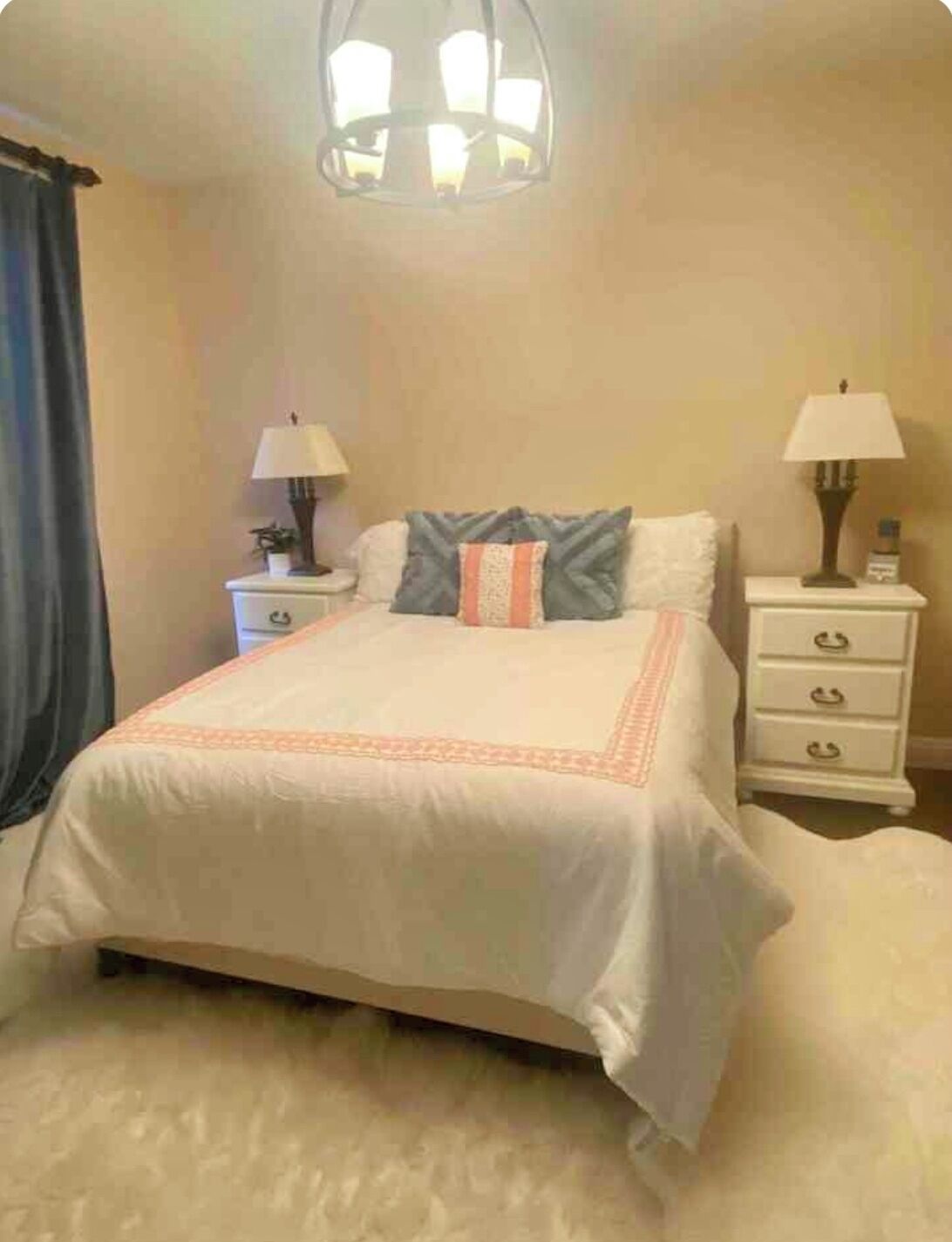 2 bedrooms, iron/ironing board, Internet, bed sheets