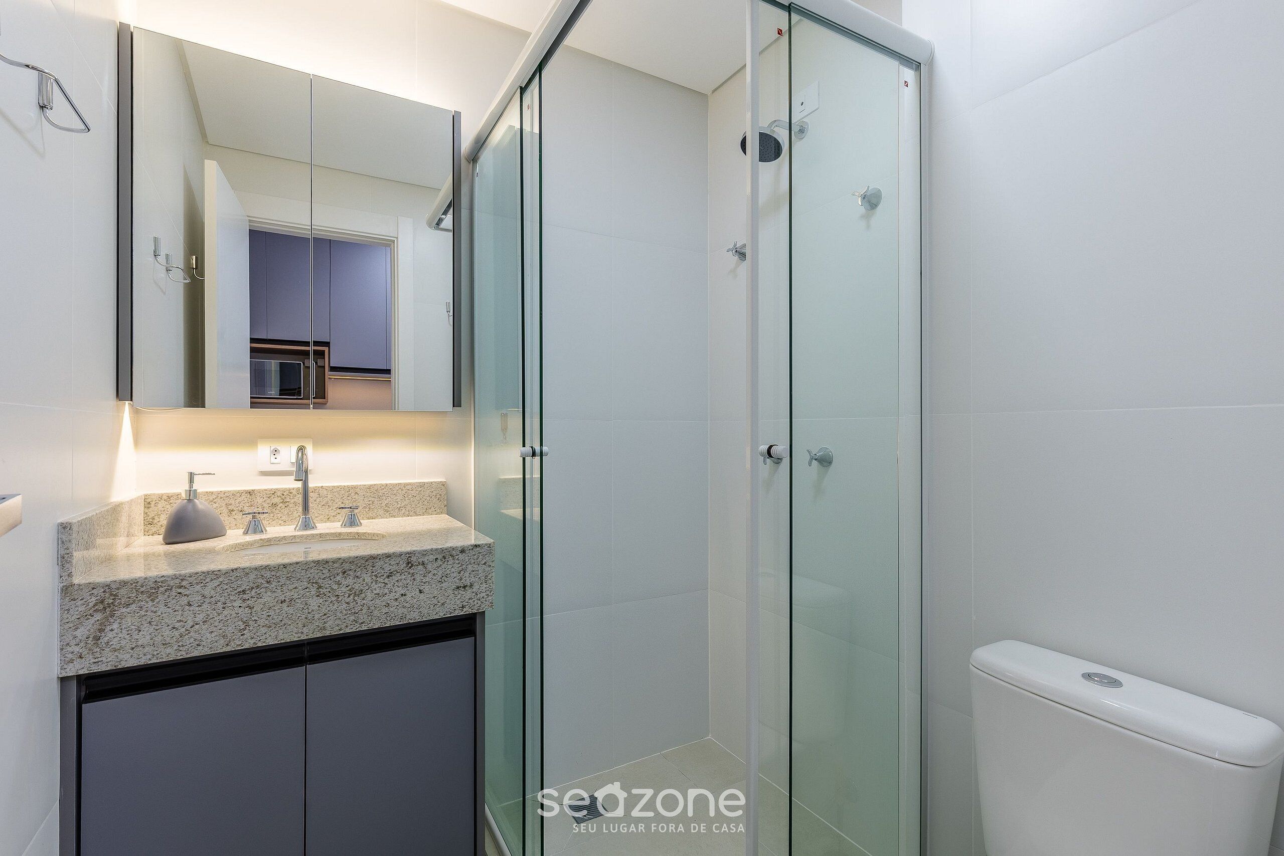 Apartamento básico | Banheiro | Chuveiro 