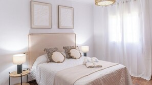 6 bedrooms, travel cot, WiFi - Casa de La Fuente Alta Cuevas de San Marcos by Ruralidays (Málaga)