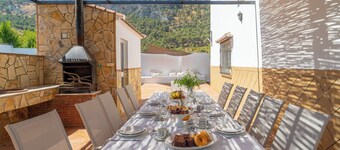 Casa de La Fuente Alta Cuevas de San Marcos by Ruralidays