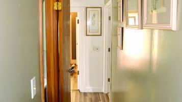Rumah, beberapa kamar, akses difabel | Interior