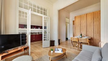 2 bedrooms