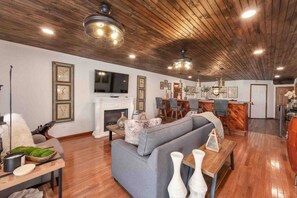 Smart-TV, peis, stereoanlegg og PC-skjermer