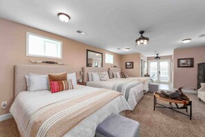 4 bedrooms, desk, iron/ironing board, free WiFi