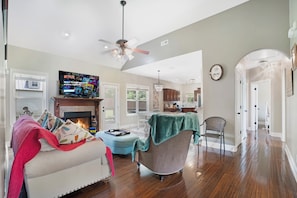 Smart TV, fireplace, offices